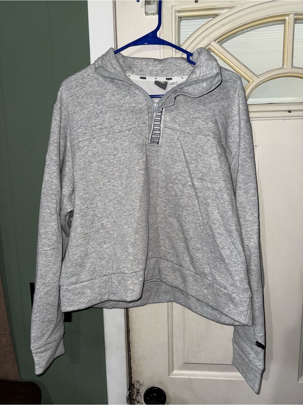 Puma sweater - Picture 2 of 6